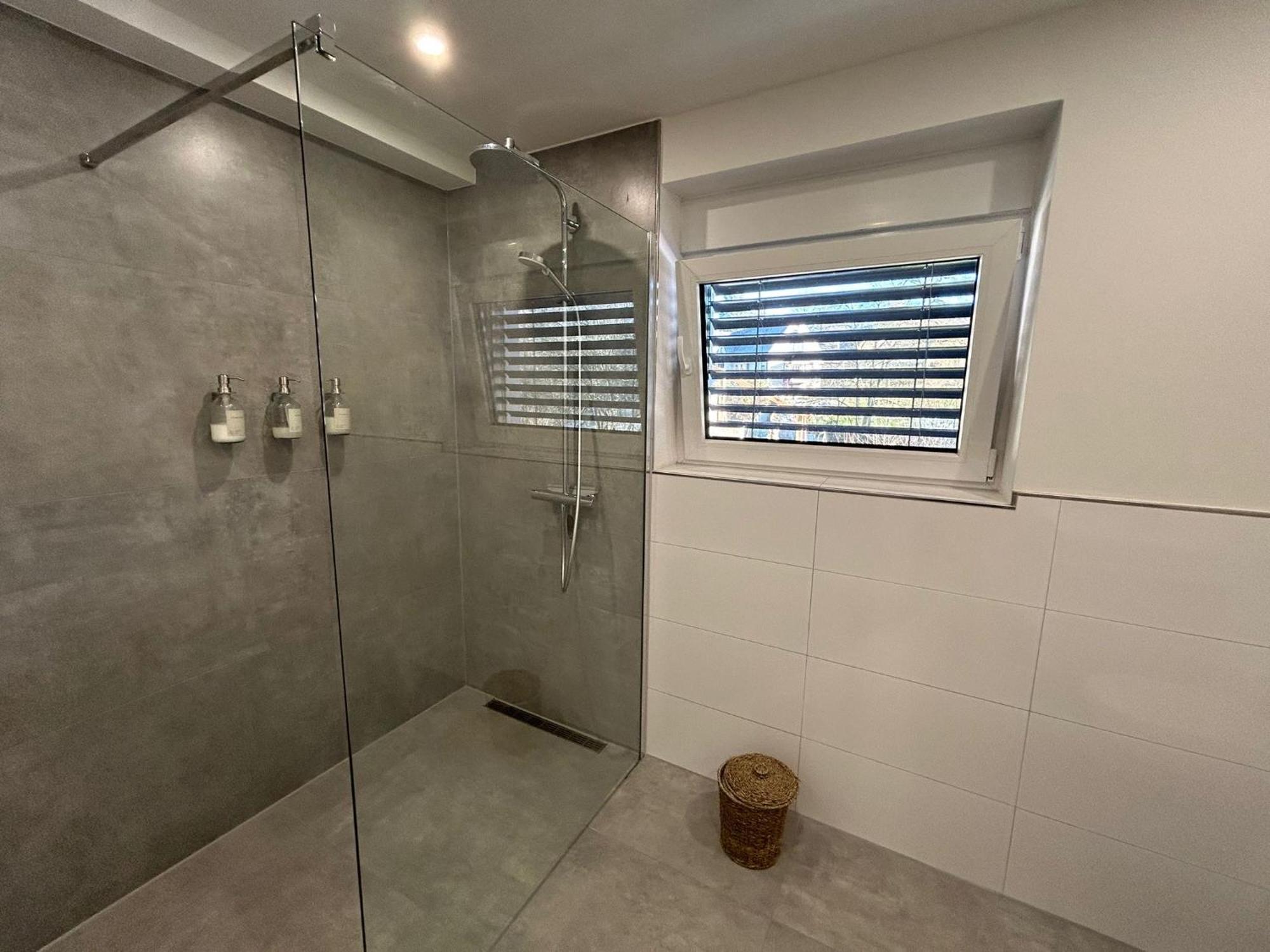 The Forest Retreat- Luxurioese Ferienwohnung Mit Privater Sauna ヴェルメルスキルヒェ エクステリア 写真